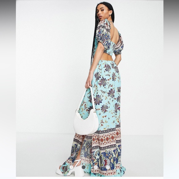 NWT FREE PEOPLE BALI SKIES PAISLEY RUCHED HALTER SHORT PUFF SLEEVES JUMPSUIT - Picture 3 of 7